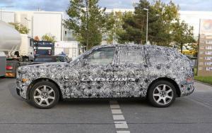 Rolls-Royce Cullinan 2018: первые фото салона кроссовера Роллс-Ройс
