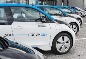 Аренда BMW i3 в Москве обойдется в тысячу рублей за час