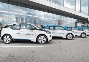 Аренда BMW i3 в Москве обойдется в тысячу рублей за час