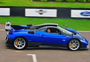 В ДТП разбили редчайший суперкар Pagani Zonda
