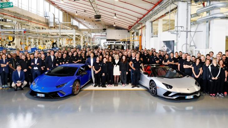 Lamborghini выпустила юбилейный Aventador и Huracan