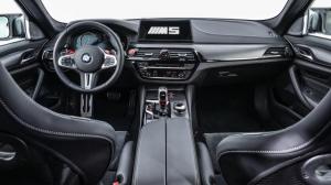 Новый BMW M5 стал автомобилем безопасности гоночной серии MotoGP