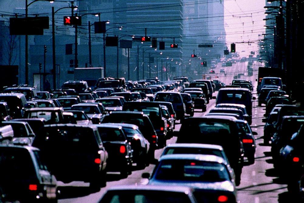 Москва встала в девятибалльных пробках