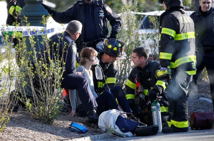 Грузовик въехал в толпу в Нью-Йорке: погибли 7 человек