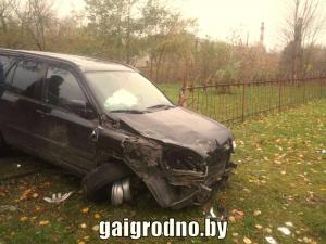 Погоня в Гродно: сбитый пьяным водителем Honda столб упал на автомобиль ГАИ