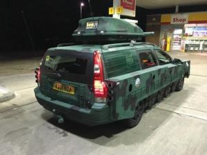 «Армейский» универсал Volvo V70 продают за 300 долларов