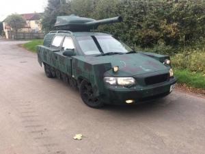 «Армейский» универсал Volvo V70 продают за 300 долларов
