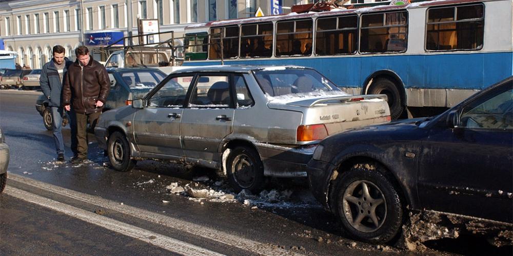 В России водители стали чаще оформлять ДТП без полиции

