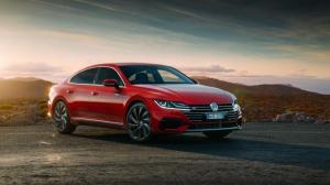 Стильный лифтбек Volkswagen Arteon добрался до Австралии