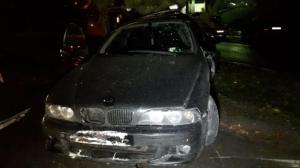 Водитель BMW врезался в столб в Алматы