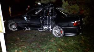 Водитель BMW врезался в столб в Алматы