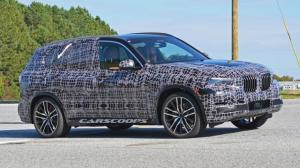 Новый BMW X5 вновь «спалился» на тестах