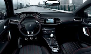 Peugeot привезла в Россию новый хэтчбек 308