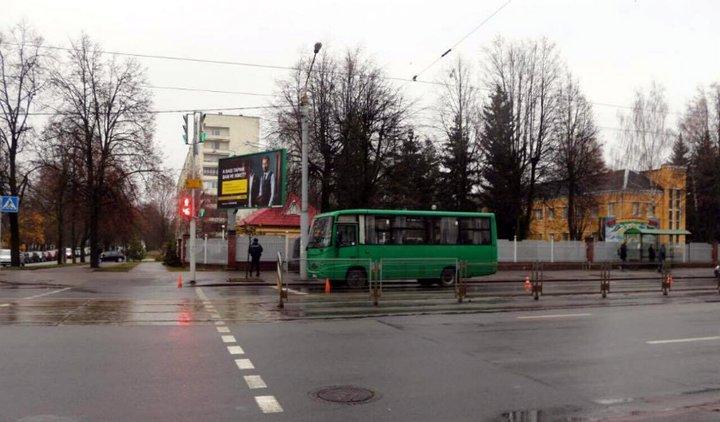 На Якуба Коласа автобус сбил 12-летнего ребенка
