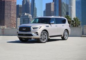 Компания Infiniti подправила внешность внедорожнику QX80