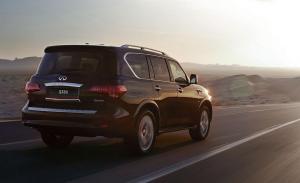Компания Infiniti подправила внешность внедорожнику QX80
