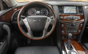 Компания Infiniti подправила внешность внедорожнику QX80