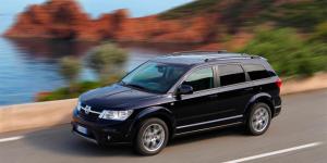 В России отправят в ремонт минивэны Fiat и Dodge