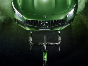 Mercedes-AMG сделал карбоновый велосипед по цене «Логана»