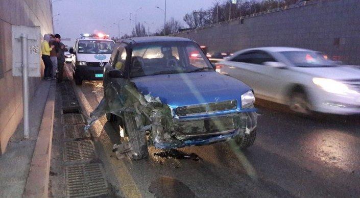 "Игра в шашки" на дороге привела к ДТП в Алматы