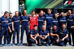 В субботу напали и на сотрудников Sauber