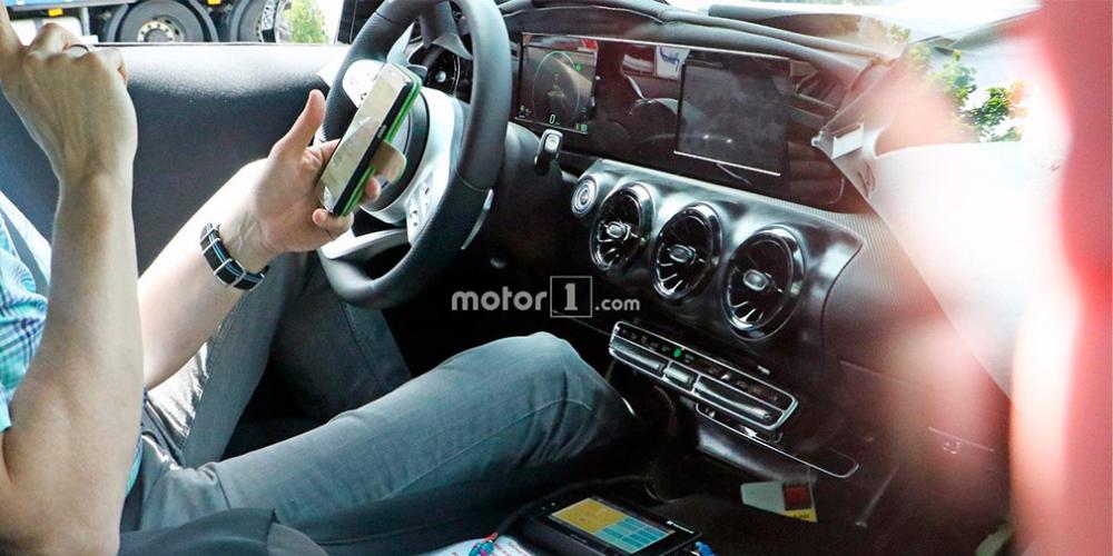Опубликованы первые изображения салона нового Mercedes A-Class