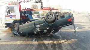 Чтобы избежать столкновения, водитель пожертвовал автомобилем в Алматы
