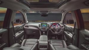 Озвучены цены нового кроссовера Holden Equinox