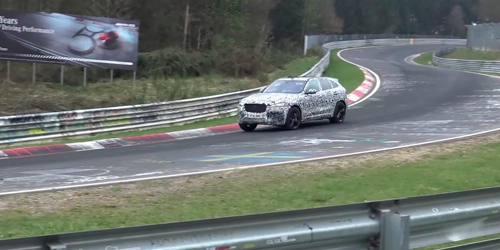 Самый быстрый кроссовер Jaguar показали на видео