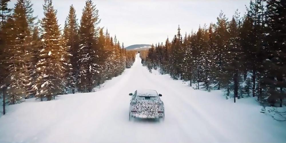 Кроссовер Lamborghini Urus испытали в зимних условиях