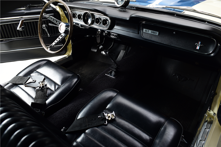 Прототип первого «заряженного» Ford Mustang пустят с молотка
