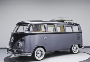 Хиппибас Volkswagen превратили в машину из «Назад в будущее»