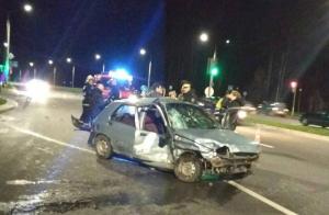 В Гродно водитель Renault погиб при столкновении с микроавтобусом в свой день рождения


