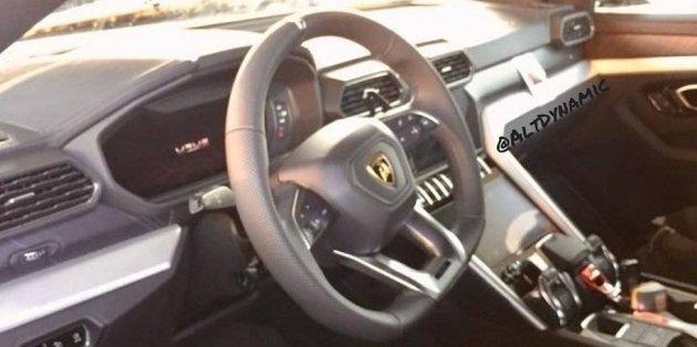 В Сети раскрыли интерьер вседорожника Lamborghini