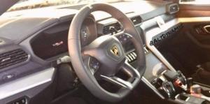 В Сети раскрыли интерьер вседорожника Lamborghini