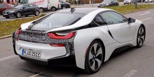 BMW вывела на тесты новую модификацию i8