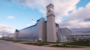 Кроссовер Geely Atlas для России официально встал на конвейер