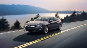 Озвучены цены гибридного седана Honda Clarity