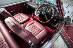 Aston Martin DB5 Пол Маккартни продадут на аукционе
