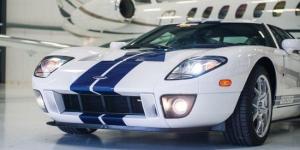 Одиннадцатилетний суперкар Ford GT без пробега уйдет с молотка