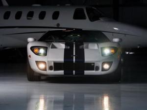 Одиннадцатилетний суперкар Ford GT без пробега уйдет с молотка