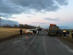 Под Оренбургом ученица автошколы погибла вместе с инструктором в страшном ДТП