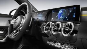 Показан интерьер нового Mercedes-Benz A-Class с рулем от флагманской «Эски»