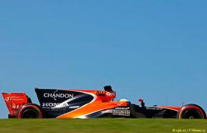 McLaren в последний момент наложила вето на «плавники»