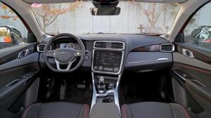 Кроссовер Lynk&Co 01 уже в продаже