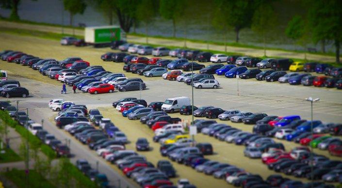Перехватывающую парковку на 10 тысяч мест предлагают построить в Алматы