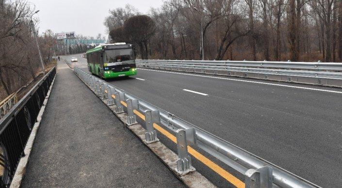 Автомобильный мост отремонтировали по улице Майлина в Алматы