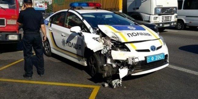Сколько автомобилей повредили патрульные с момента начала работы полиции