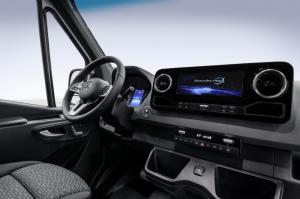 Тизеры Mercedes-Benz Sprinter 2018 года