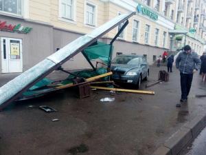 В Минске Skoda снесла остановку